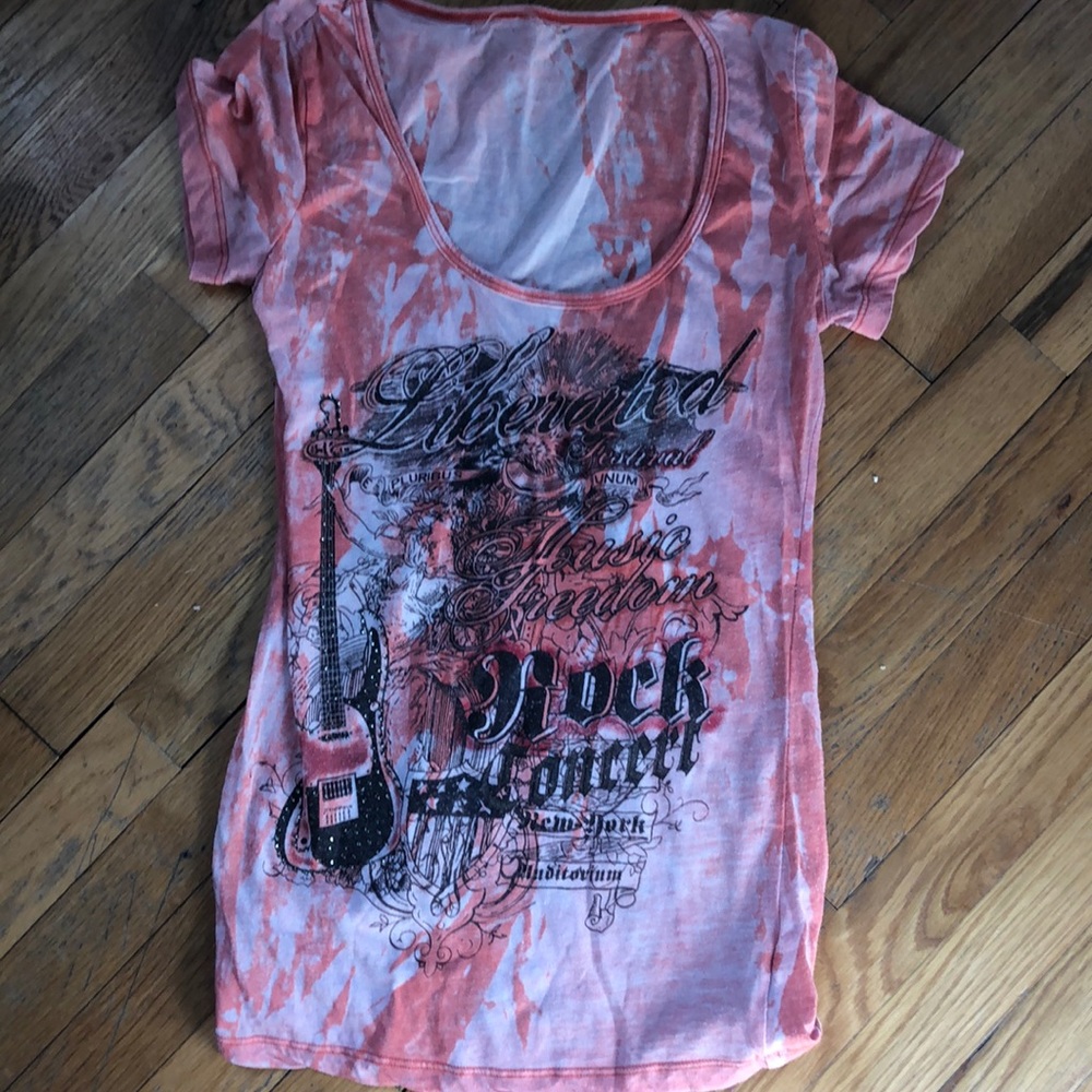 Soft fitted tee great condition M orange tie dye